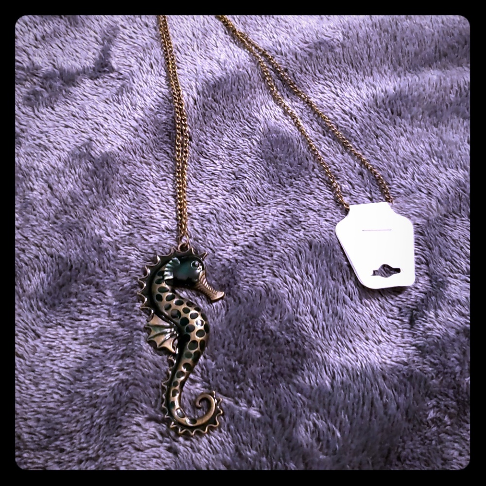 Adorable Mermaid Seahorse Necklace